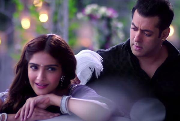 prem ratan dhan payo,happy new year,1st day collections,shahrukh khan,salman khan  రికార్డు మళ్లీ మిస్సయిన సల్మాన్‌! 